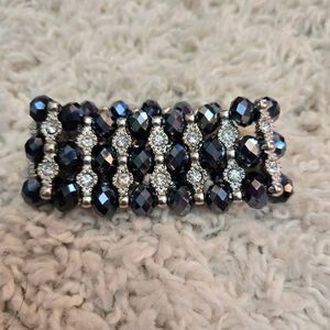 NWOT Rhinestone & Bead Stretch Bracelet Silver